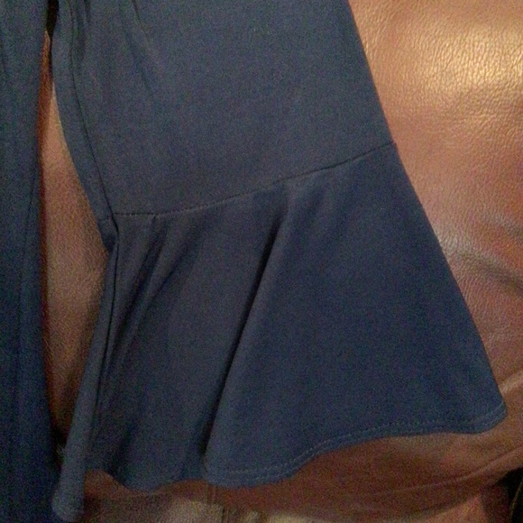 Navy, flare sleeve Slinky Brand top, size medium - Picture 3 of 5